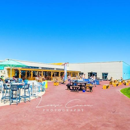 Big Skies Platinum Plus Holiday Home With Wifi, Netflix, Dishwasher, Decking Camber ภายนอก รูปภาพ