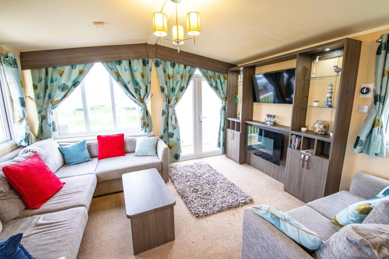 Big Skies Platinum Plus Holiday Home With Wifi, Netflix, Dishwasher, Decking Camber ภายนอก รูปภาพ