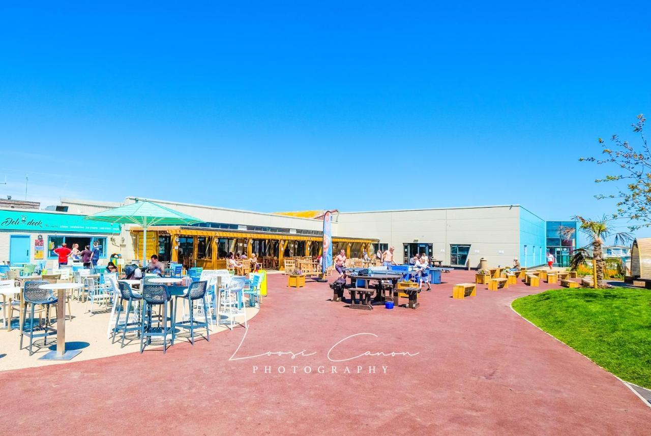 Big Skies Platinum Plus Holiday Home With Wifi, Netflix, Dishwasher, Decking Camber ภายนอก รูปภาพ